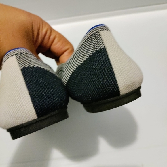 Rothy’s Flat Cap Toe Loafers 8 Black/White - Picture 3 of 7